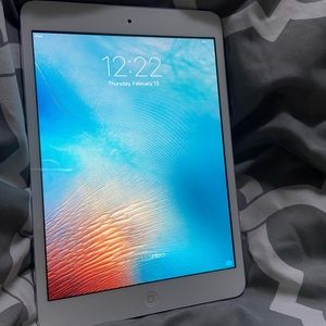 Apple iPad Mini (1st Gen)